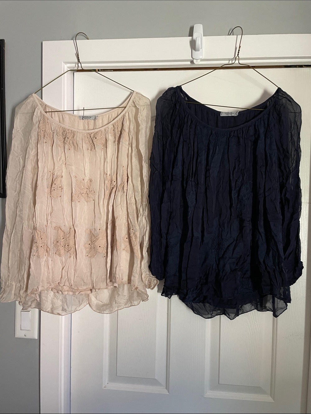 Two Tendenze size small in cream and navy blue 30% silk made in Italy
